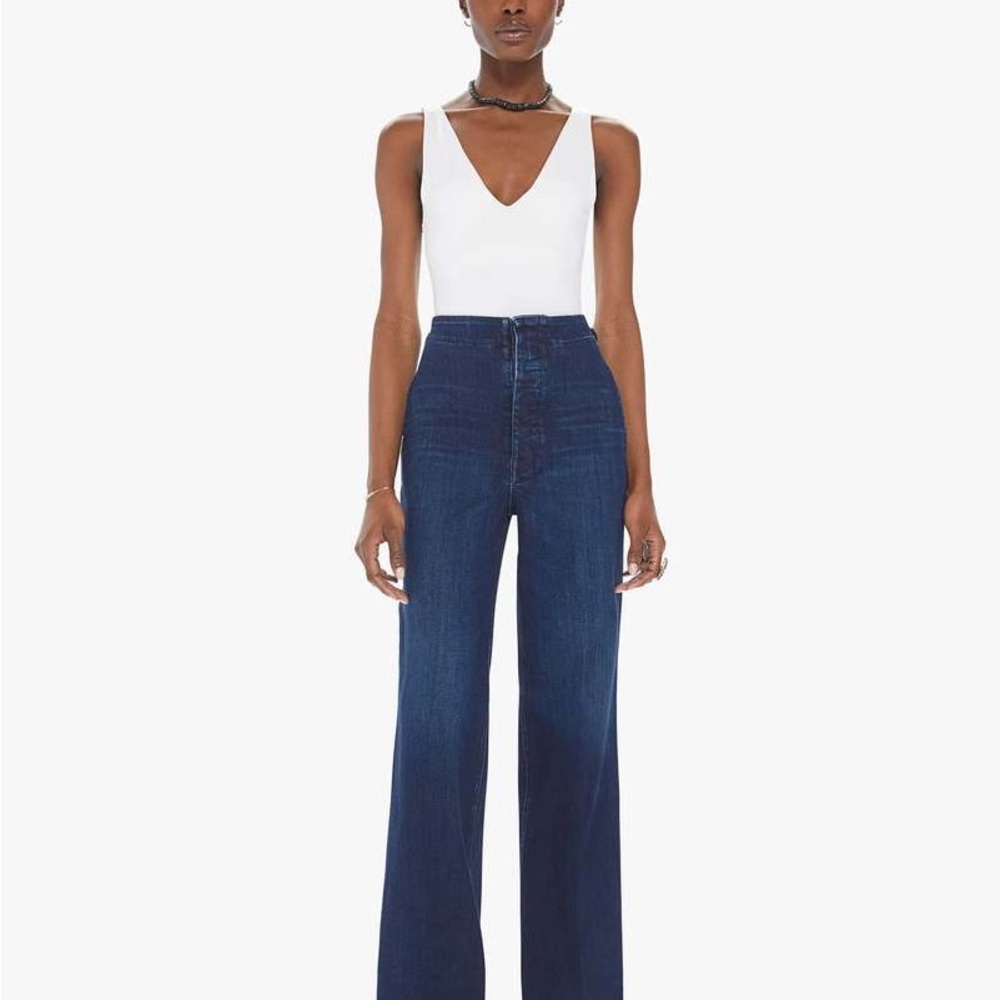 MOTHER “The Cinch Sneak” Flare Jeans
